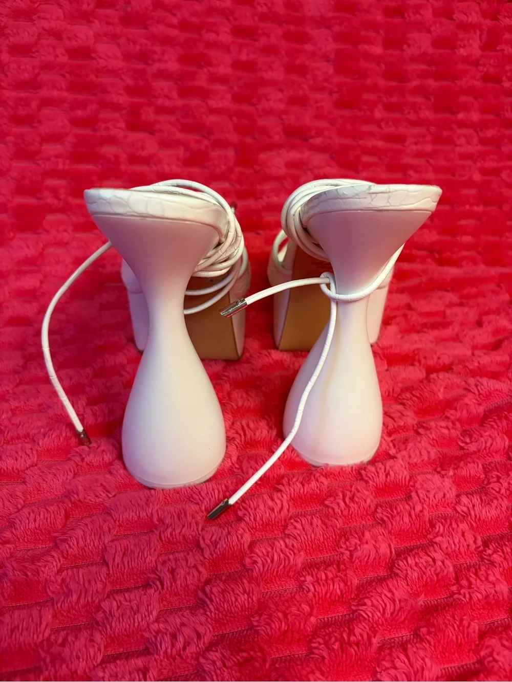Fashion Nova White Croc Embossed Platform Lace-Up Heels | Size 8.5